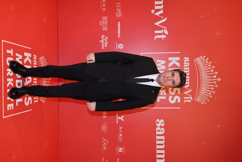 Sammyvit Klass Model Türkiye 2025 :  Ünlü �simler K�rm�z� Hal� ��kl���yla Oscar Gecesini Aratmad�